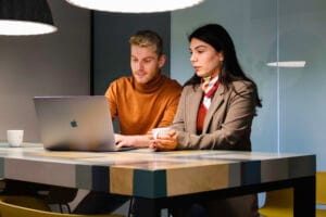 Een foto van de fotoshoot bij Salesmarketeer